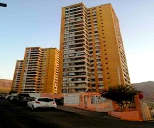 DEPTO. AMOBLADO/ ANUAL / CONDOMINIO VISTA MAR, Iqq