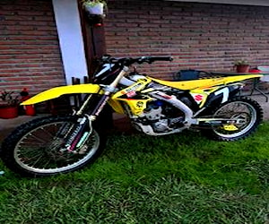 Rmz 250 inyectada