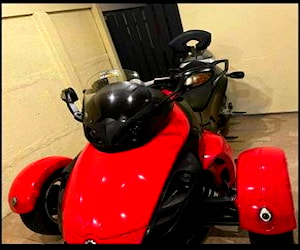 Can am spyder