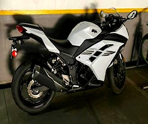 Kawasaki ninja 300