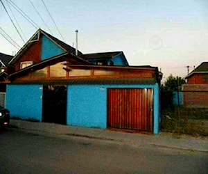 Casa con Locales comerciales en Av. El Rosal Maipú