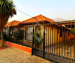 CASA El peral / Pasaje Cerro loma larga Pue&#8230;