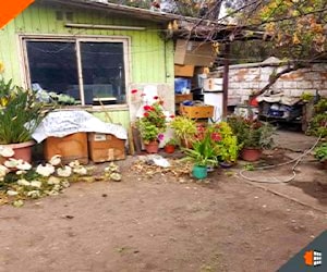 Terreno de 423 m2 con Casa en Indp., a cuadras de