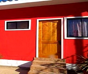 <p>Habitación con baño y cocina</p>