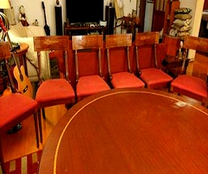 <p>Set de comedor de madera uso intermedio</p>