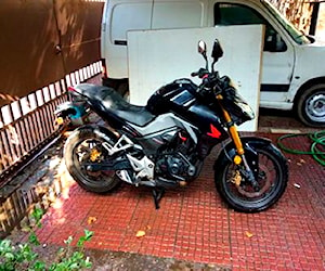 Honda cb190r