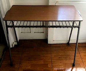 Mesa Profesor con Parrilla Vintage