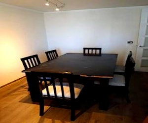 Mesa de comedor, madera sólida