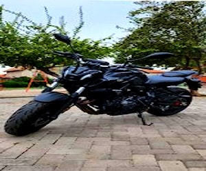 Moto Yamaha MT07 2023
