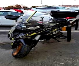 Moto benelli trk 502