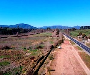 Parcela plana con container y bodega para empresa