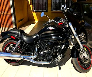 Motocicleta Hyosung Aquila Pro 650 cc. Año 2013