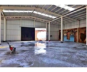 Industrial Vende propiedad comercial en Rec&#8230;