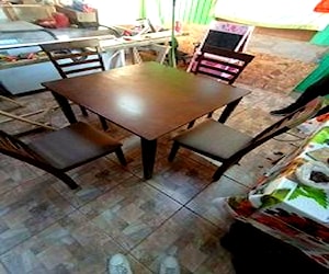 <p>Comedor 4 sillas</p>