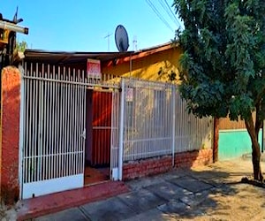 Casa SE VENDE linda casa bien cuidada, barr&#8230;