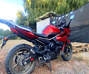 Yamaha XJ6-S