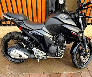 Yamaha FZ 250 2021