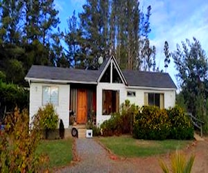 Linda parcela con gran terreno y casa en Algarrobo