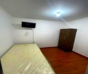 <p>Arriendo Habitación</p> image