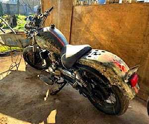 Moto UM renegade