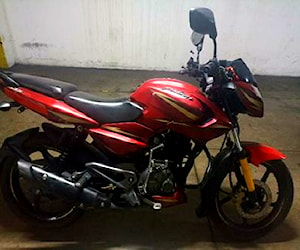 Moto pulsar bajaj 135