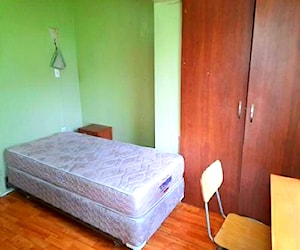 Habitacion con baño Plaza ñuñoa