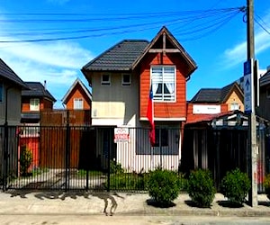 Casa San Pedro con gran terreno y local comercial