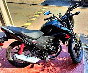 Moto honda twister cb125