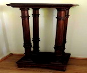 <p>Mesa Pedestal Antigua</p>