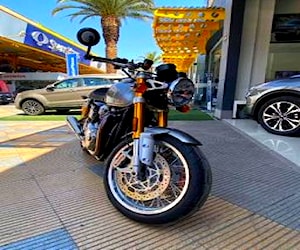 Triumph Thruxton R 1200 año 2021