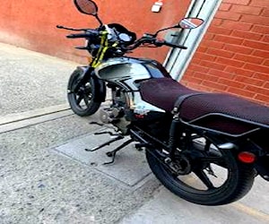 Moto éromoto red 150