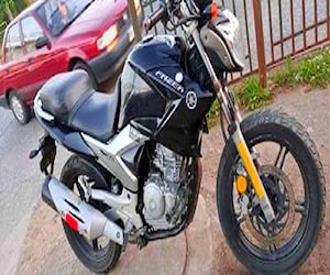 Moto yamaha 250