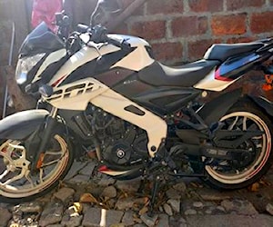 Pulsar ns200