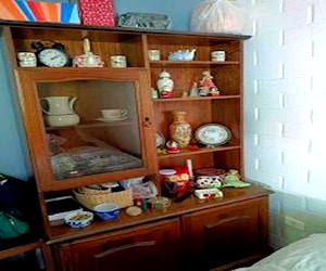 <p>mueble de madera antiguo </p>