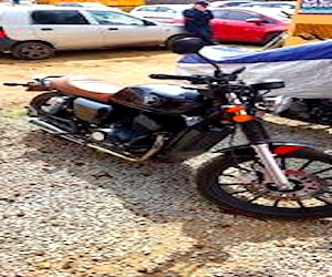 Moto café race 350cc