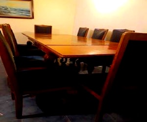 <p>Comedor de madera antiguo para 10 personas</p>