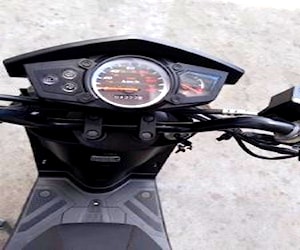 Motocicleta scooter