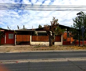 Se vende casa Comercial Av. Principal Sta. Teresa