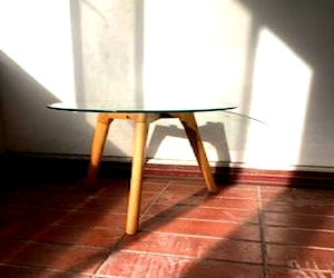 <p>Mesa mediana decoración</p>