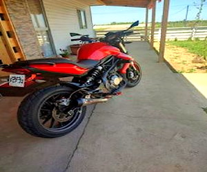 Moto benelli tnt300cc