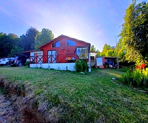 Parcela con casa, domo y piscina, Villarrica