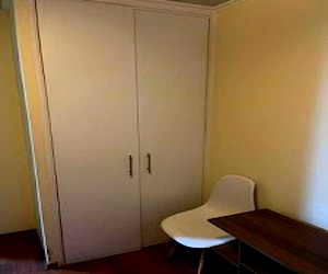 <p>Dormitorio baño privado, universitarias</p>