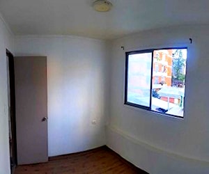 <p>Habitación individual en Ñuñoa</p>