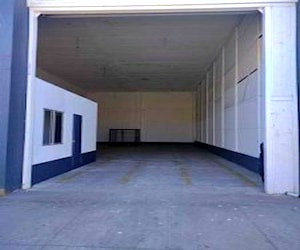 Arriendo bodega de 211 m2 c/of en Coquimbo