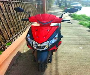Honda Dio 2022 110cc Rojo incluye casco