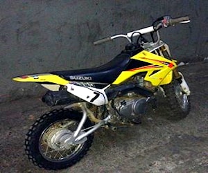 Suzuki drz 70