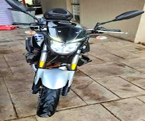Vendo moto yamaha mt 03 año 2018