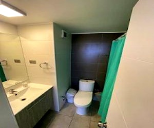 <p>Habitacion grande baño propio</p> image