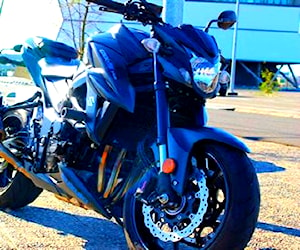 Suzuki Gsxs 750