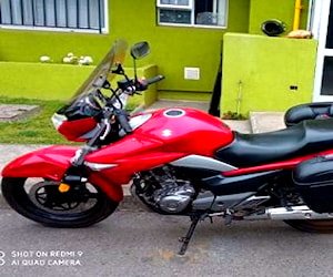 Suzuki inazuma 250 impecable